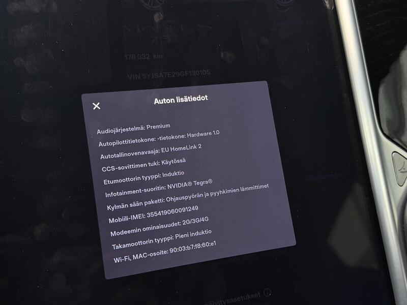 Tesla Model S vaihtoauto