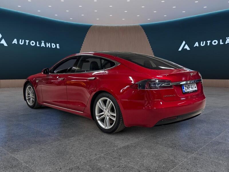 Tesla Model S vaihtoauto