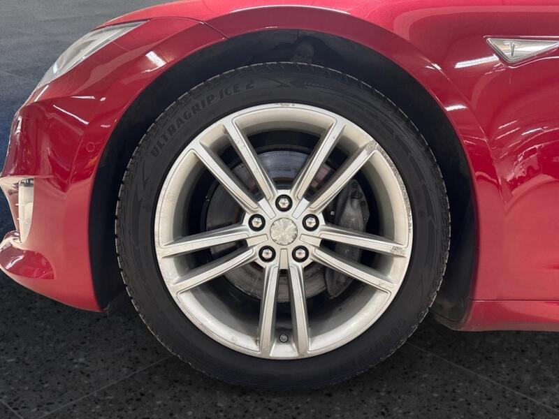 Tesla Model S vaihtoauto