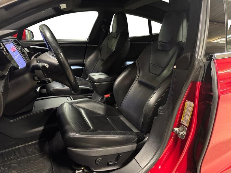 Tesla Model S vaihtoauto