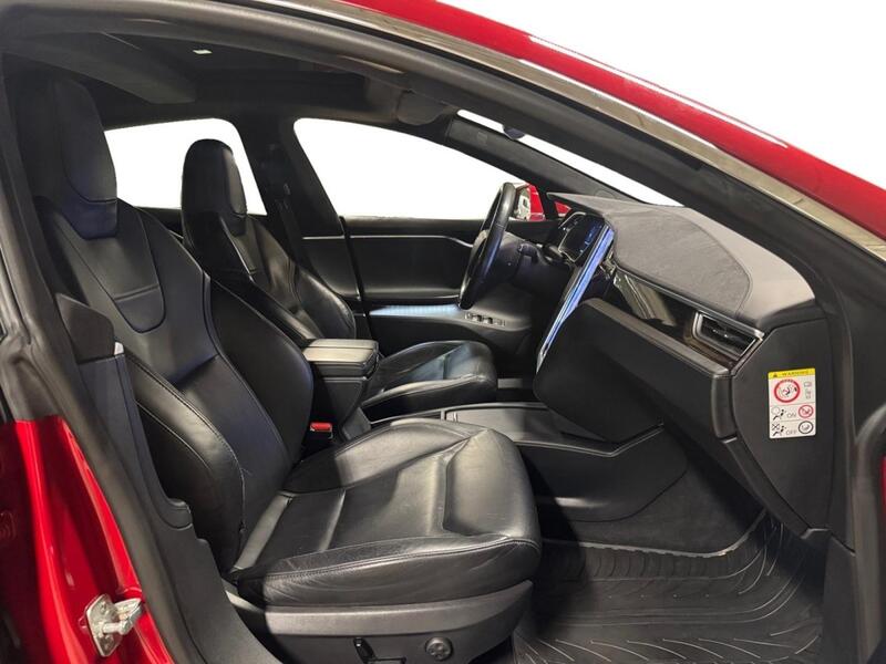 Tesla Model S vaihtoauto