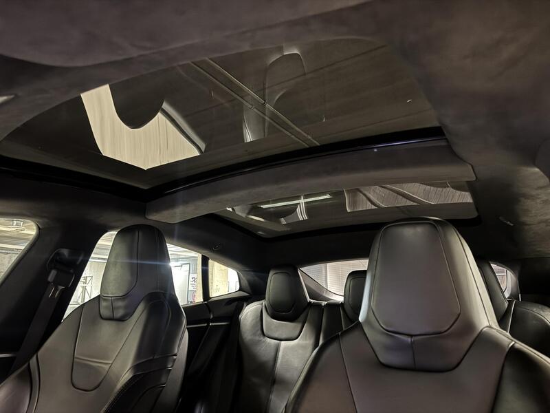 Tesla Model S vaihtoauto