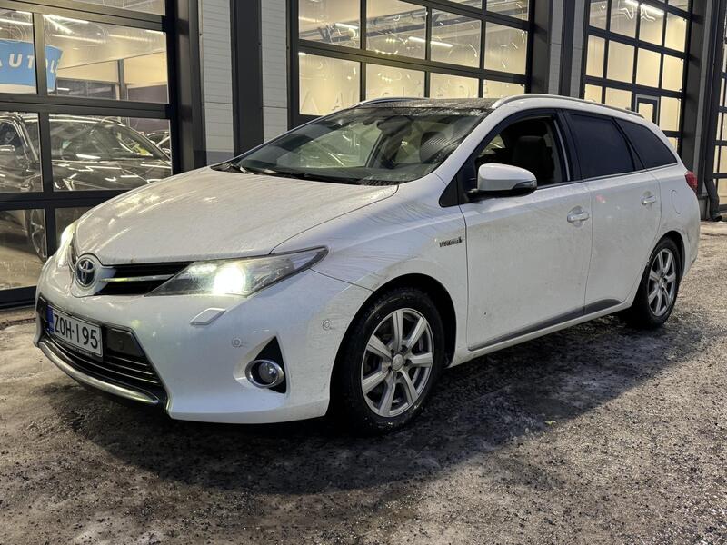 Toyota Auris vaihtoauto