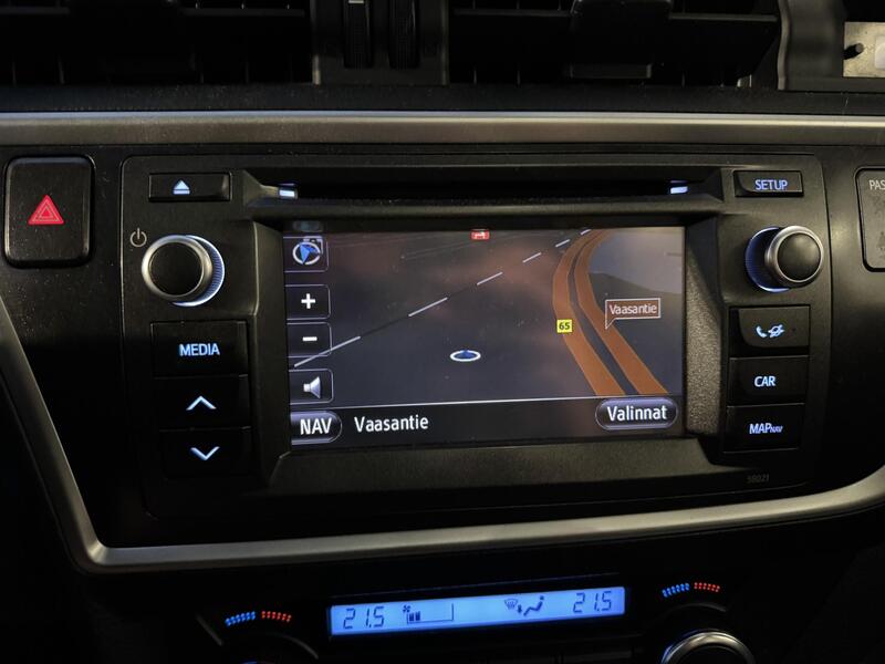 Toyota Auris vaihtoauto