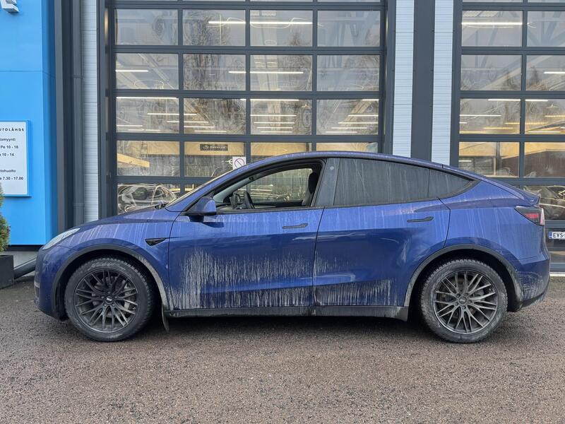 Tesla Model Y vaihtoauto