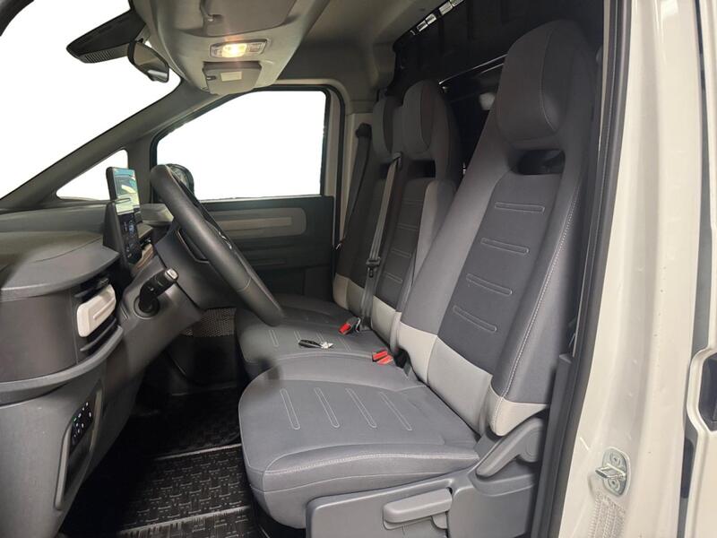 Maxus e-Deliver 5 vaihtoauto