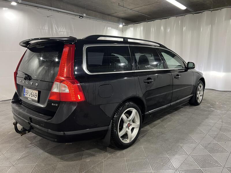 Volvo V70 vaihtoauto