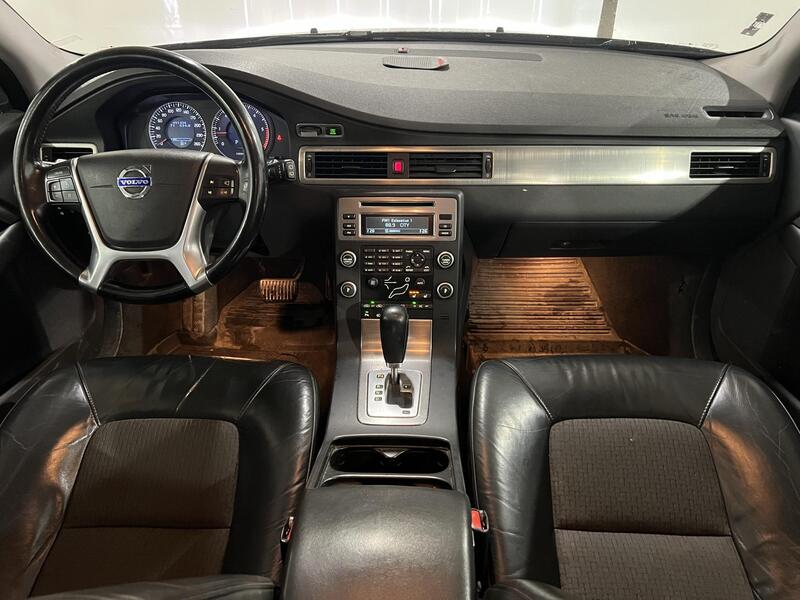 Volvo V70 vaihtoauto