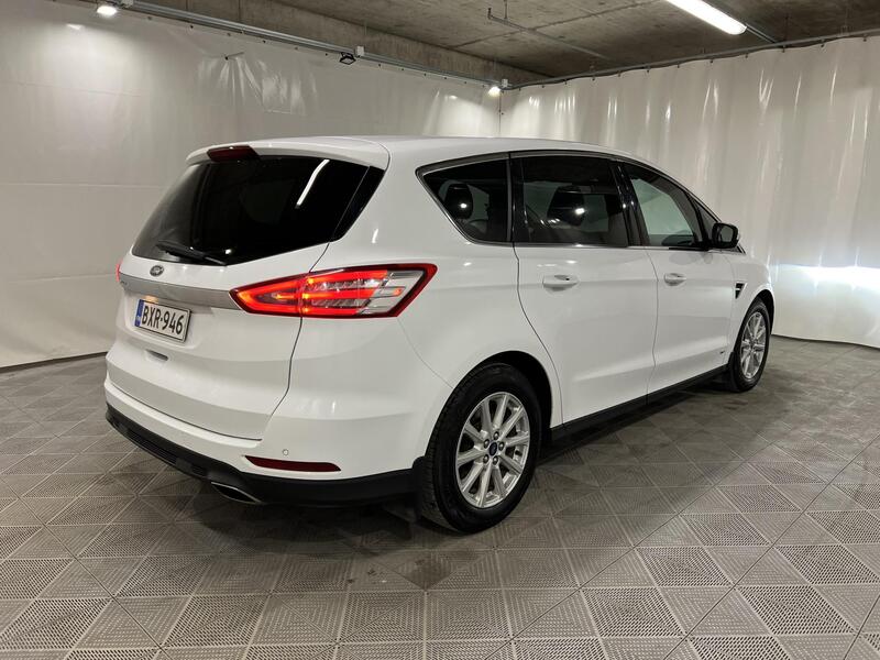 Ford S-MAX vaihtoauto