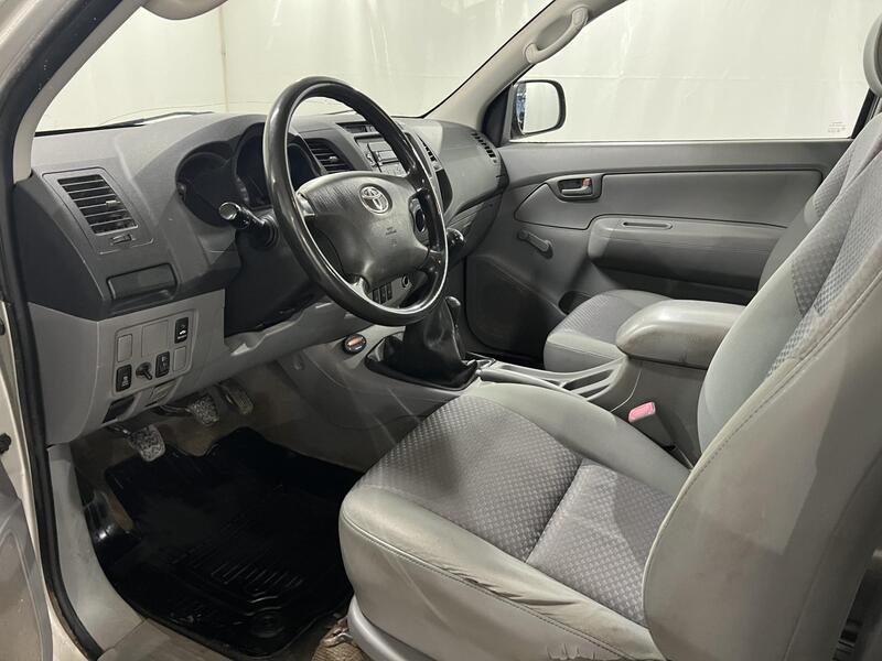 Toyota Hilux vaihtoauto