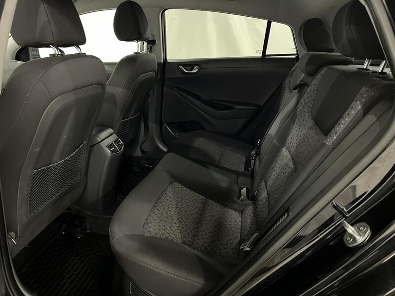 Hyundai IONIQ plug-in vaihtoauto