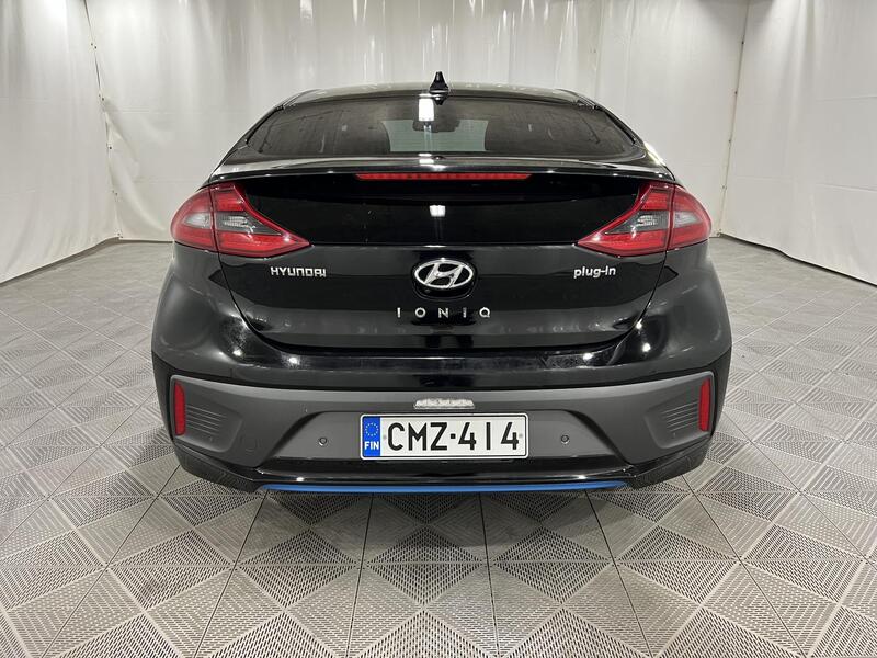 Hyundai IONIQ plug-in vaihtoauto
