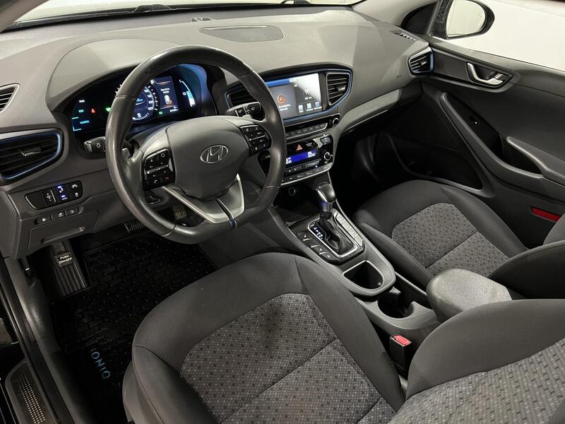 Hyundai IONIQ plug-in vaihtoauto