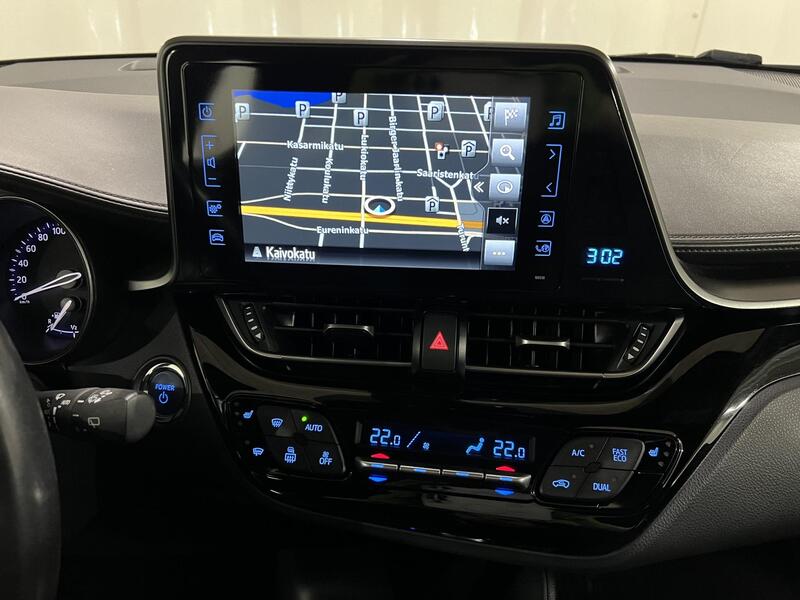 Toyota C-HR vaihtoauto