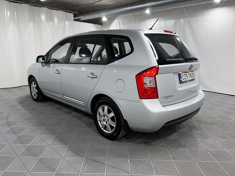 Kia Carens vaihtoauto