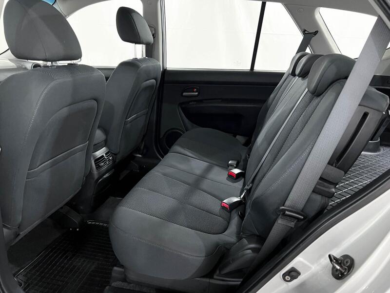 Kia Carens vaihtoauto