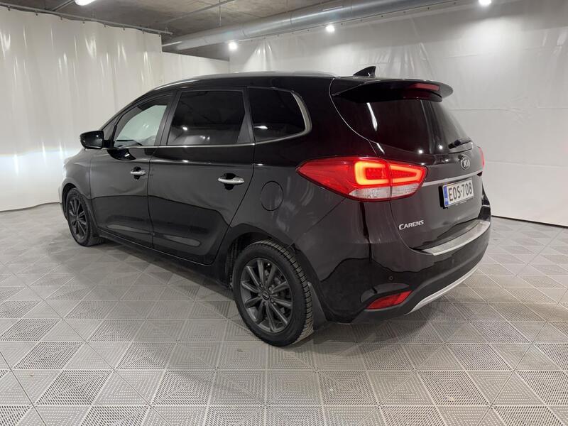 Kia Carens vaihtoauto