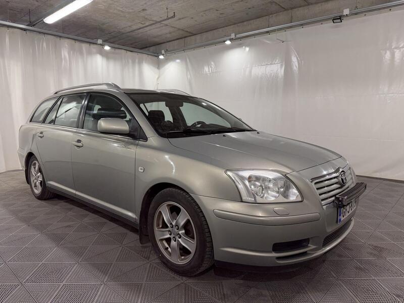 Toyota Avensis vaihtoauto