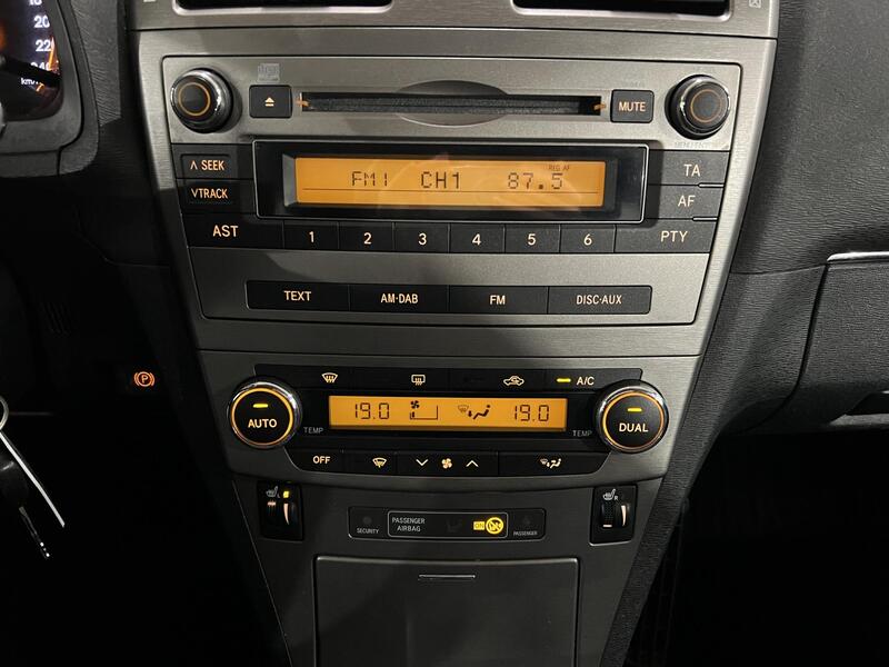 Toyota Avensis vaihtoauto