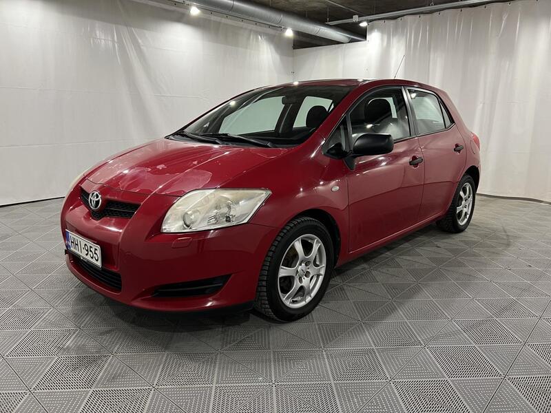 Toyota Auris vaihtoauto