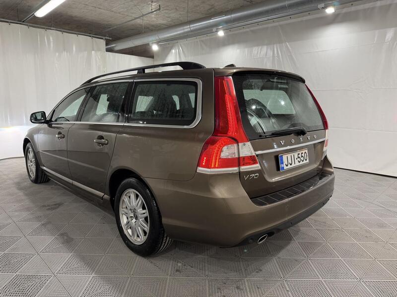Volvo V70 vaihtoauto