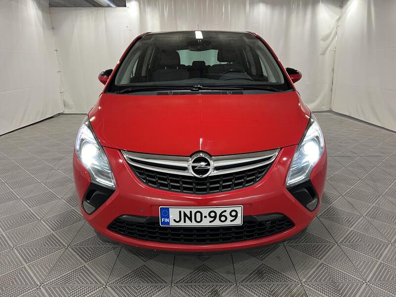 Opel Zafira Tourer vaihtoauto