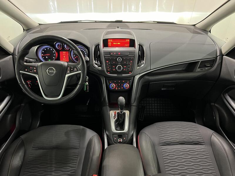 Opel Zafira Tourer vaihtoauto
