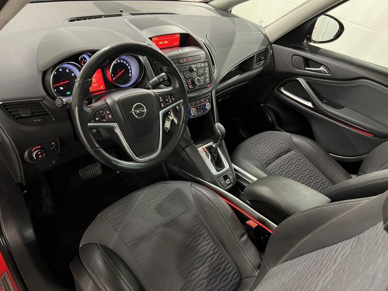 Opel Zafira Tourer vaihtoauto