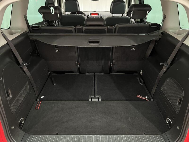 Opel Zafira Tourer vaihtoauto