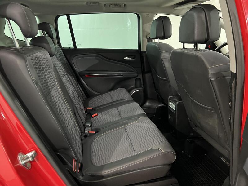 Opel Zafira Tourer vaihtoauto
