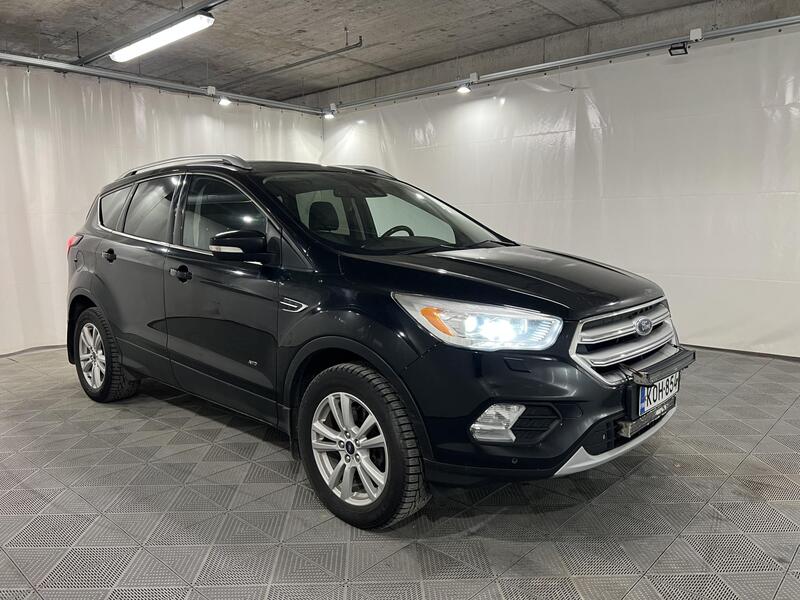 Ford Kuga vaihtoauto