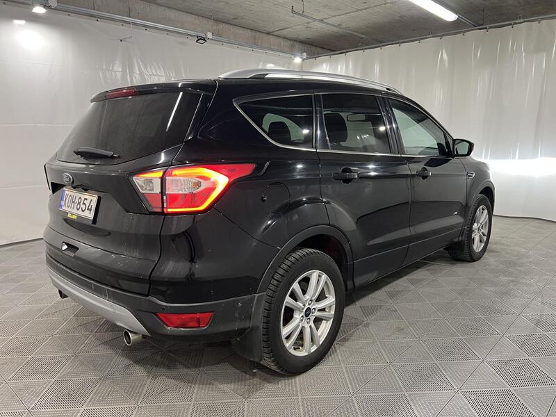 Ford Kuga vaihtoauto
