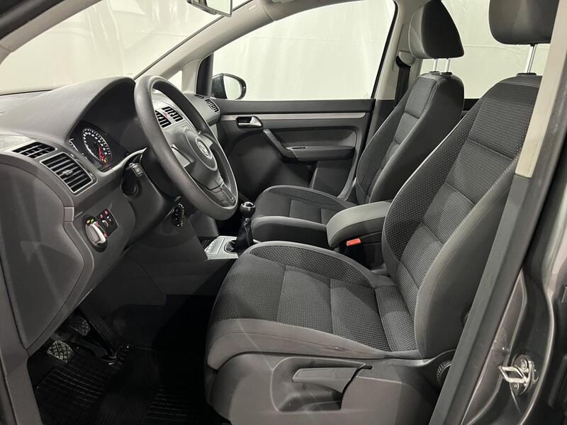 Volkswagen Touran vaihtoauto