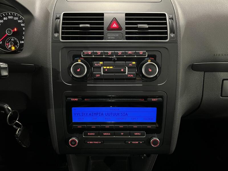 Volkswagen Touran vaihtoauto