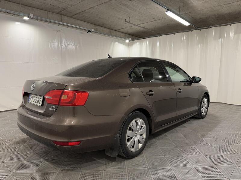 Volkswagen Jetta vaihtoauto
