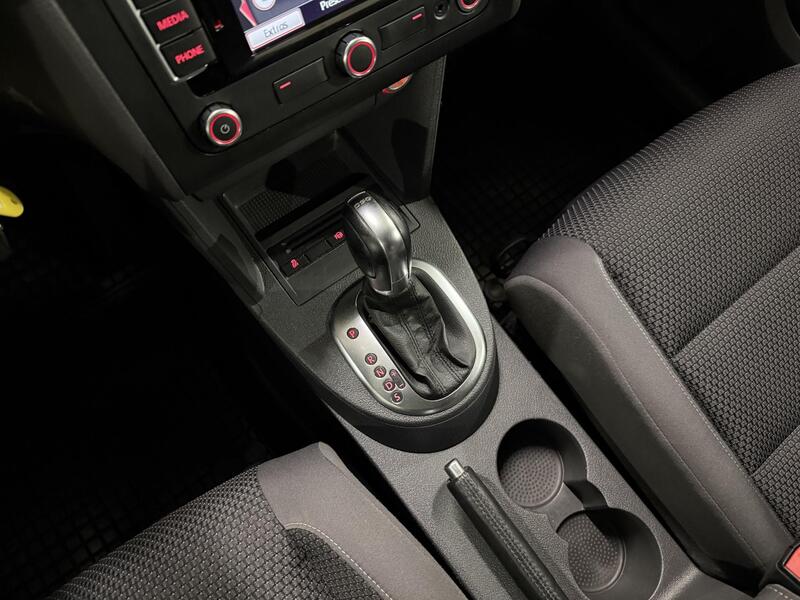 Volkswagen Touran vaihtoauto