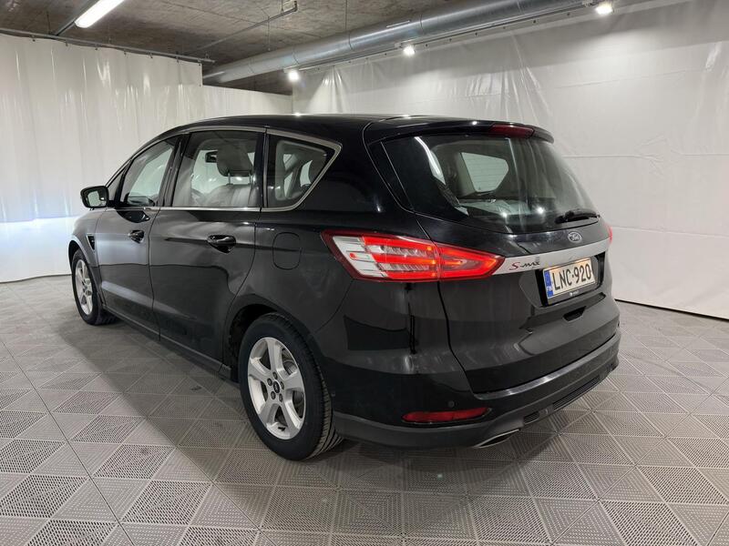 Ford S-MAX vaihtoauto