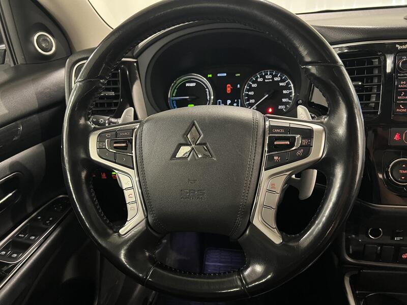 Mitsubishi Outlander PHEV vaihtoauto