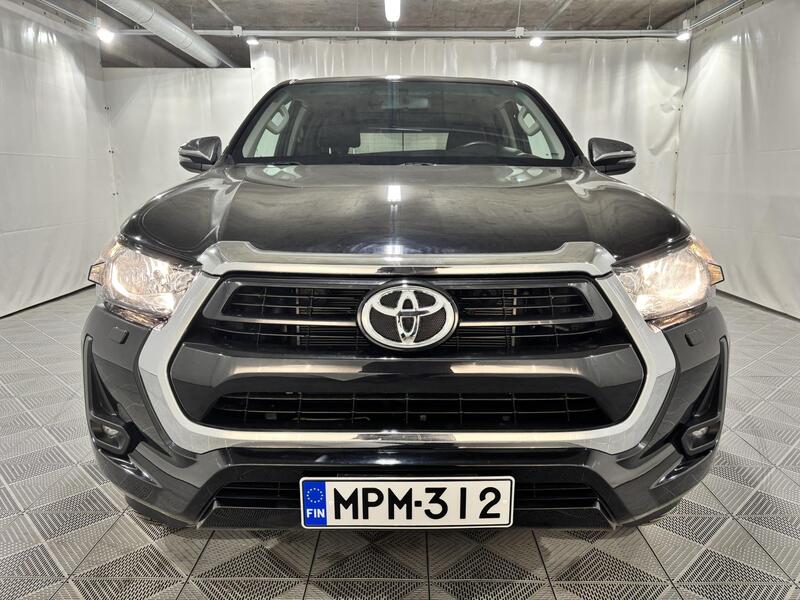 Toyota Hilux vaihtoauto