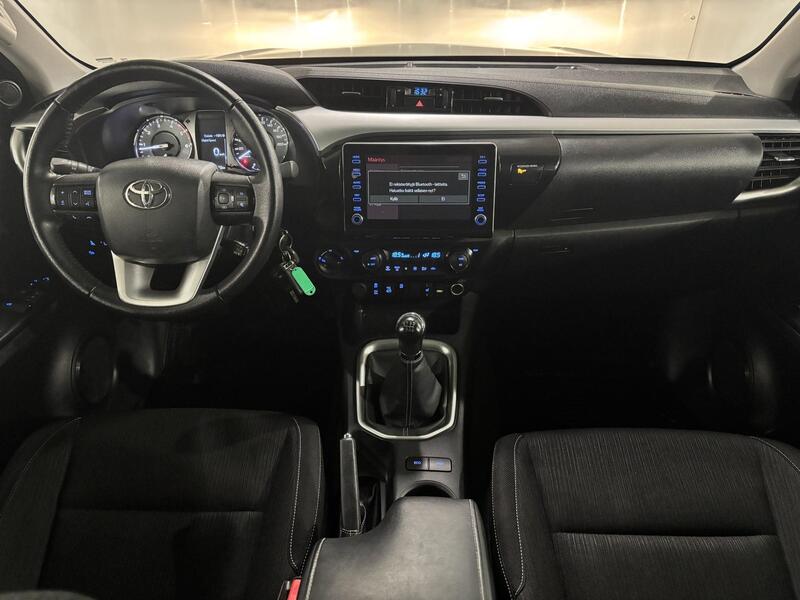 Toyota Hilux vaihtoauto