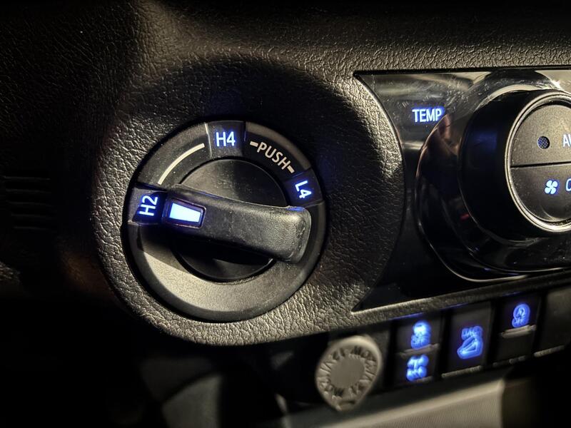 Toyota Hilux vaihtoauto