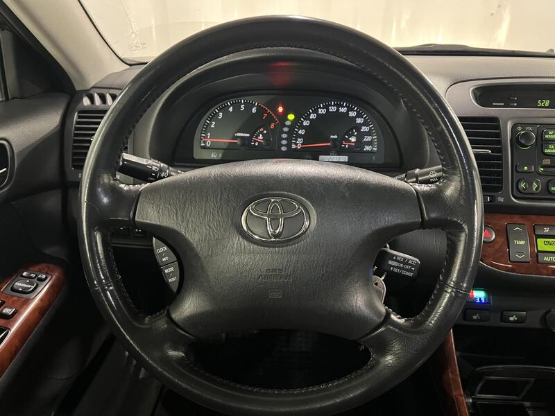 Toyota Camry vaihtoauto