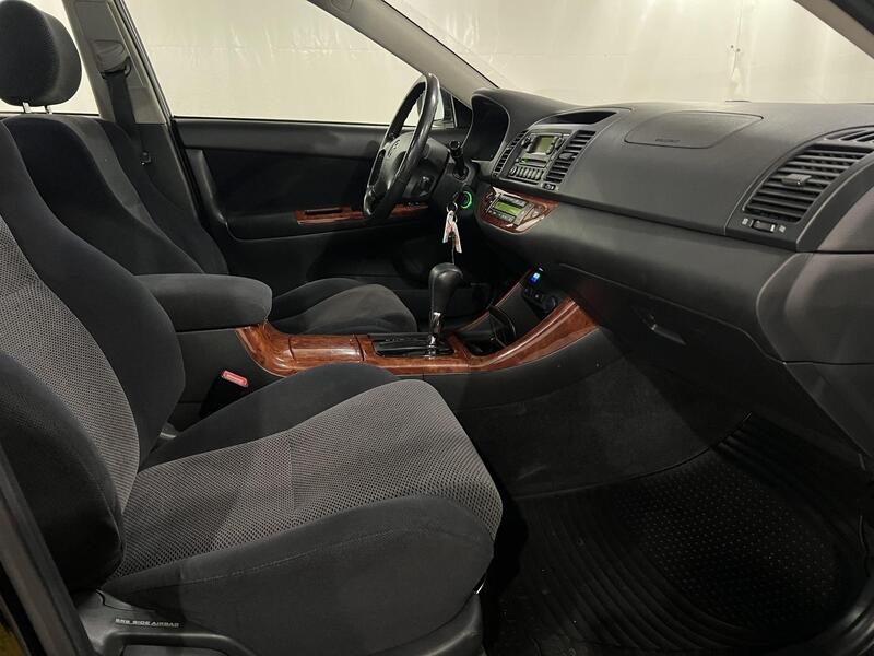 Toyota Camry vaihtoauto