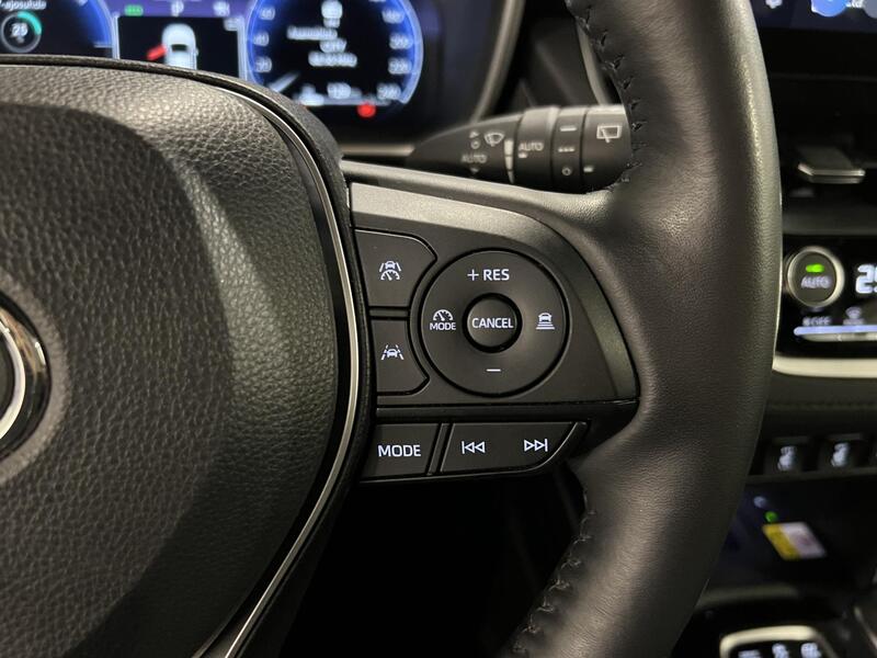 Toyota Corolla Cross vaihtoauto