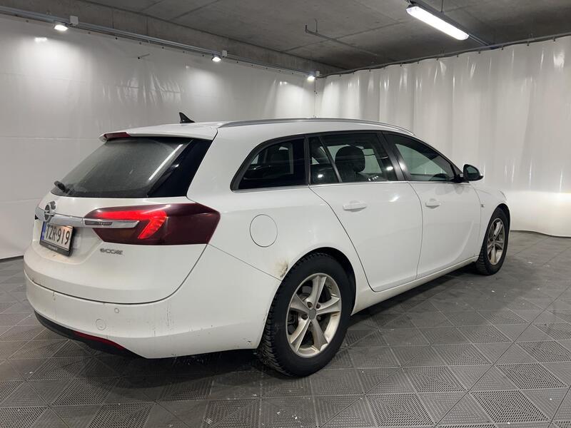 Opel Insignia vaihtoauto