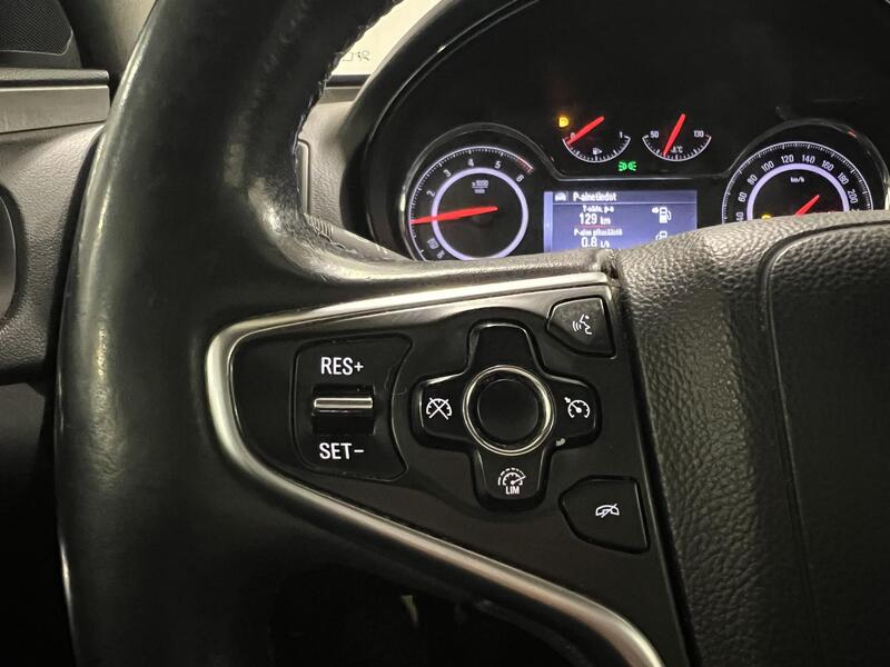 Opel Insignia vaihtoauto