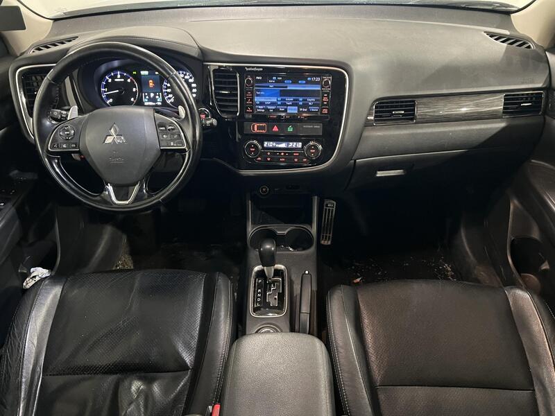 Mitsubishi Outlander vaihtoauto