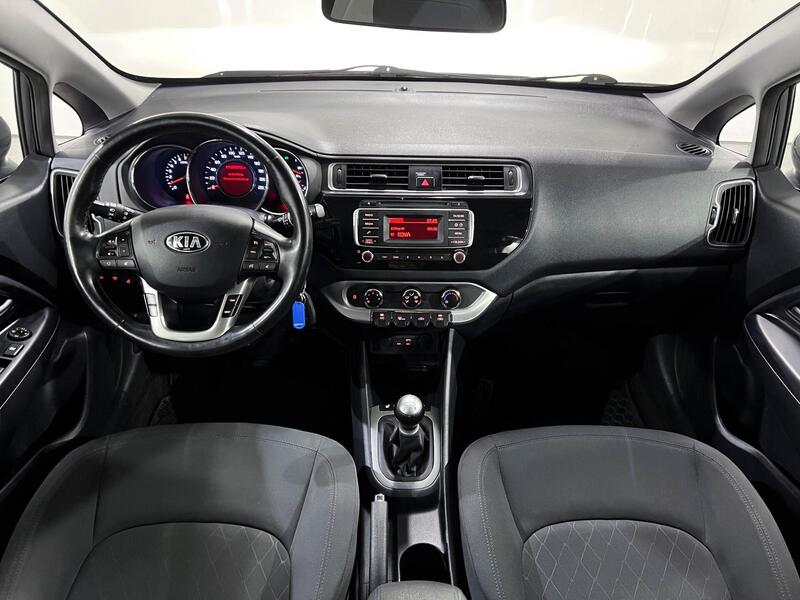 Kia Rio vaihtoauto