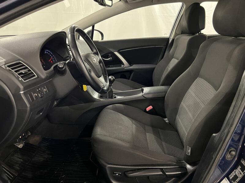 Toyota Avensis vaihtoauto