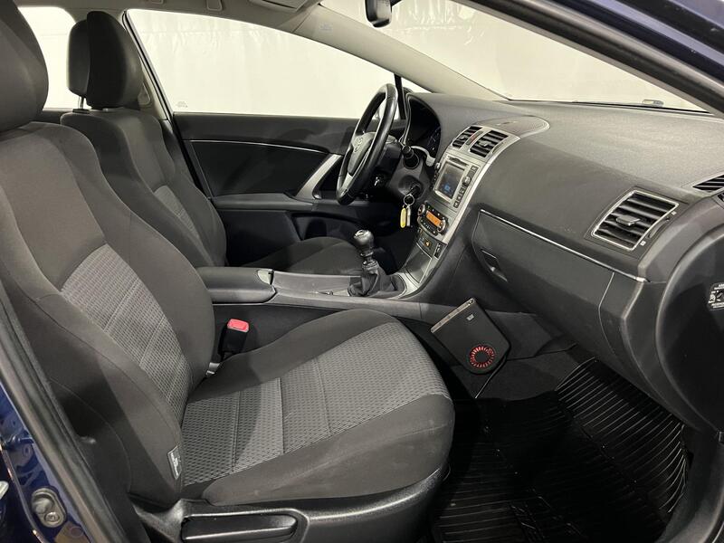 Toyota Avensis vaihtoauto